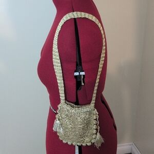 Gold Woven Crochet Knit Shoulder Bag With Tasseled Drawing